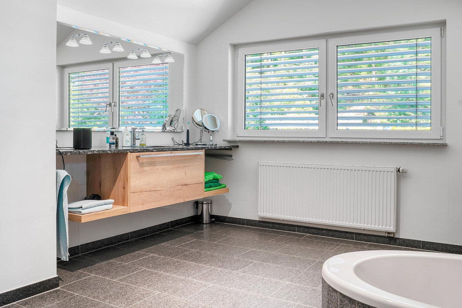 Predaj domu 201 m², pozemok 355 m², Bodman-Ludwigshafen, Bádensko-Wurttembersko Predaj domu 201 m², pozemok 355 m², Bodman-Ludwigshafen, Bádensko-Wurttembersko