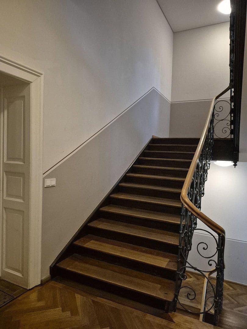 Predaj bytu 6-izbový 170 m², München, Bavorsko Predaj bytu 6-izbový 170 m², München, Bavorsko