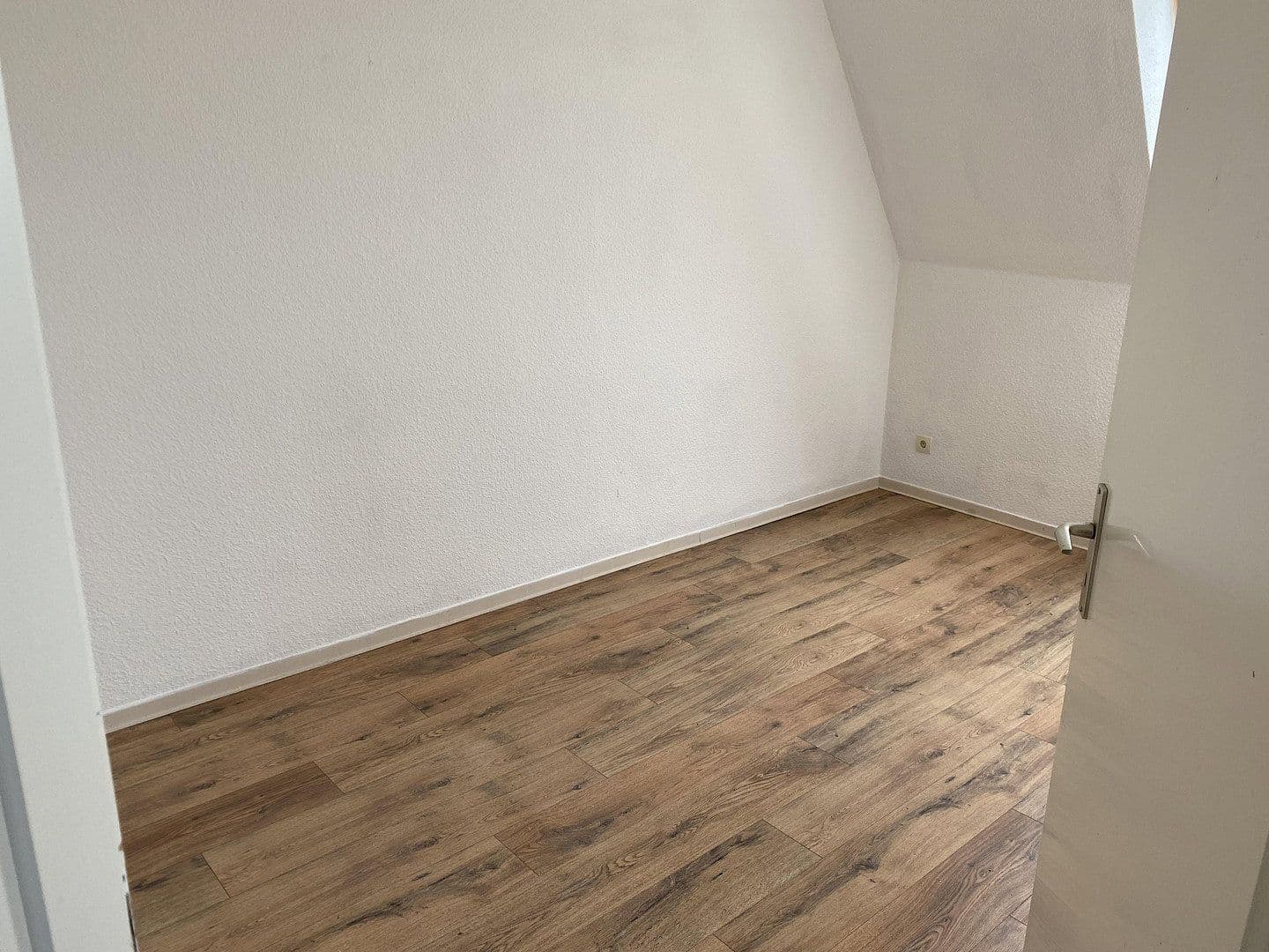 Prenájom bytu 3-izbový 65 m², Marienstraße 4, Eberswalde, Brandenbursko Prenájom bytu 3-izbový 65 m², Marienstraße 4, Eberswalde, Brandenbursko