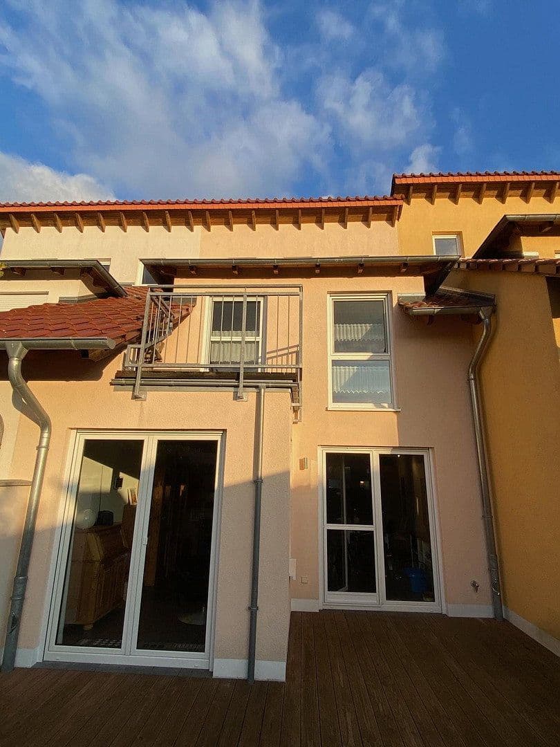 Predaj domu 125 m², pozemok 162 m², Rosdorf, Dolné Sasko Predaj domu 125 m², pozemok 162 m², Rosdorf, Dolné Sasko