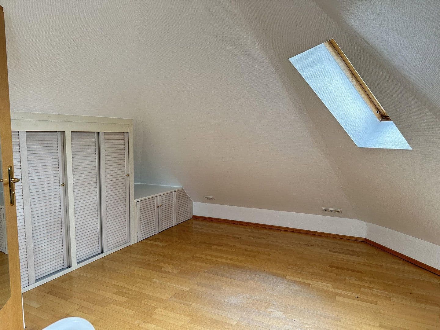 Predaj bytu 3-izbový 60 m², Falkensee, Brandenbursko Predaj bytu 3-izbový 60 m², Falkensee, Brandenbursko