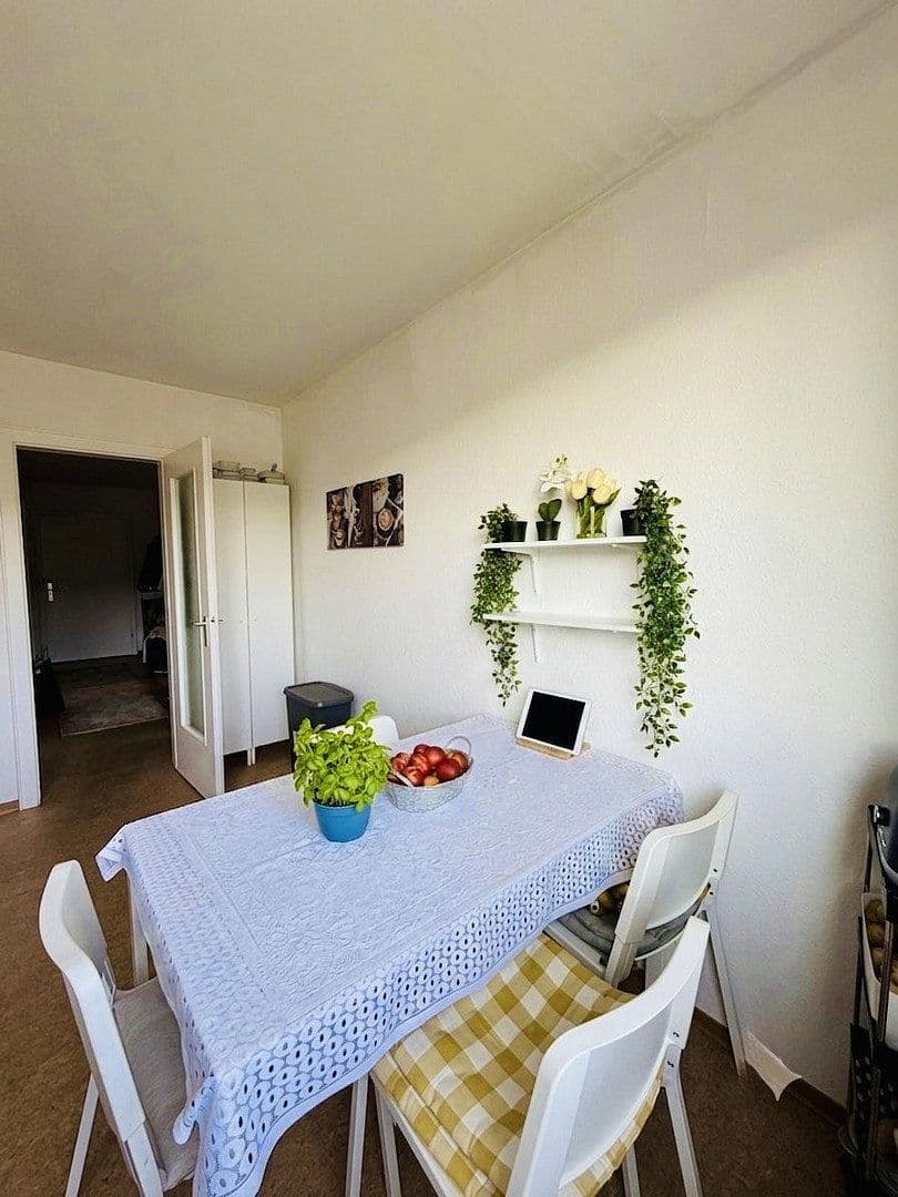 Prenájom bytu 2-izbový 68 m², Krokodilweg 40, Stuttgart, Bádensko-Wurttembersko Prenájom bytu 2-izbový 68 m², Krokodilweg 40, Stuttgart, Bádensko-Wurttembersko