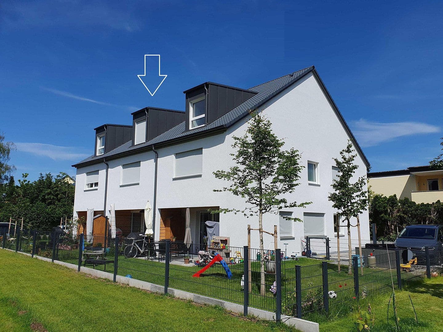 Prenájom domu 158 m², pozemok 110 m², Bauseweinallee 58f, München, Bavorsko Prenájom domu 158 m², pozemok 110 m², Bauseweinallee 58f, München, Bavorsko