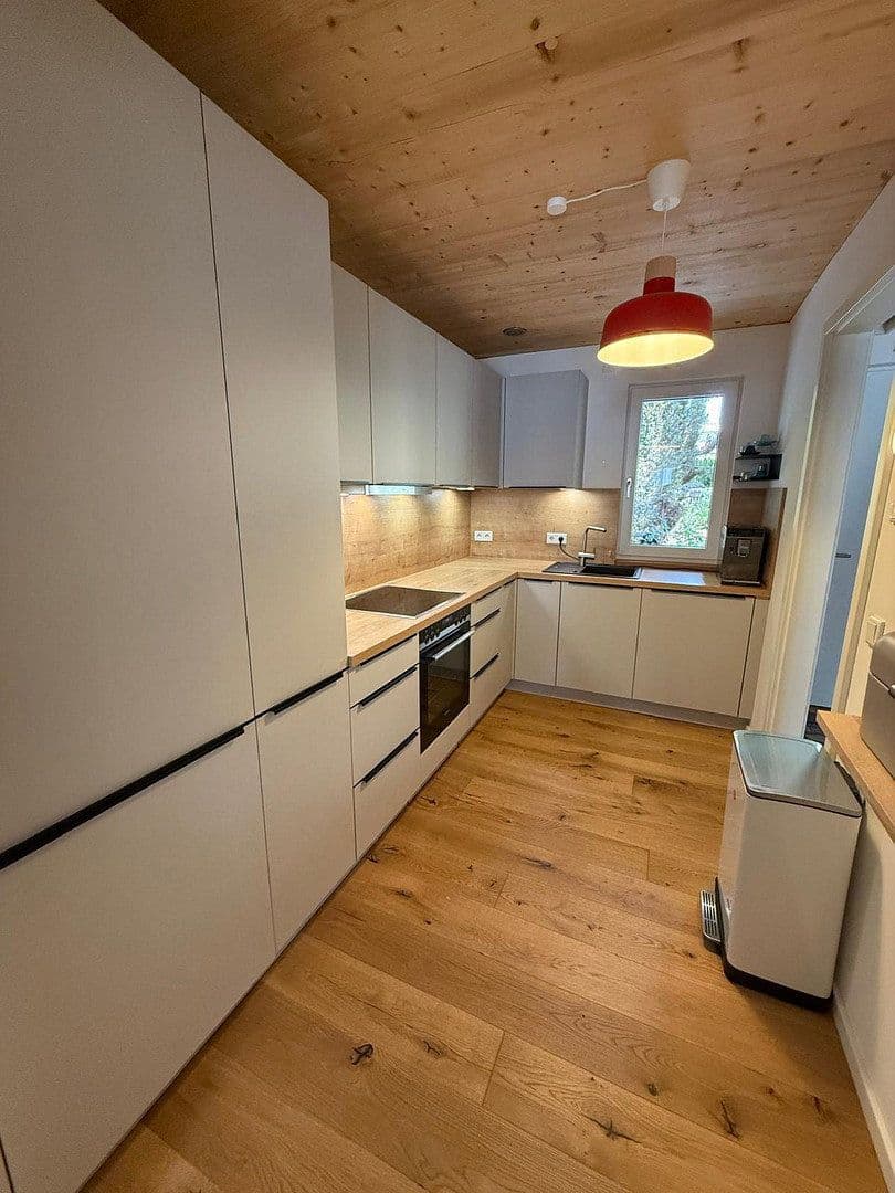 Prenájom domu 158 m², pozemok 110 m², Bauseweinallee 58f, München, Bavorsko Prenájom domu 158 m², pozemok 110 m², Bauseweinallee 58f, München, Bavorsko