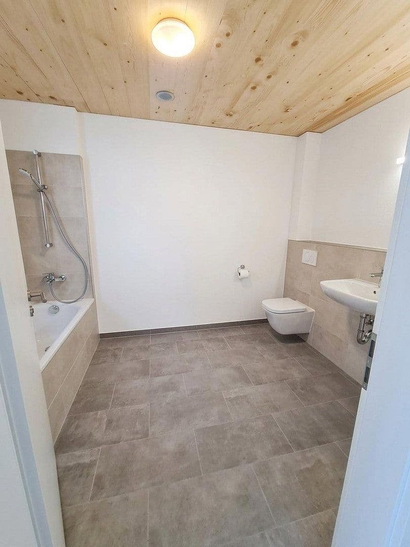 Prenájom domu 158 m², pozemok 110 m², Bauseweinallee 58f, München, Bavorsko Prenájom domu 158 m², pozemok 110 m², Bauseweinallee 58f, München, Bavorsko