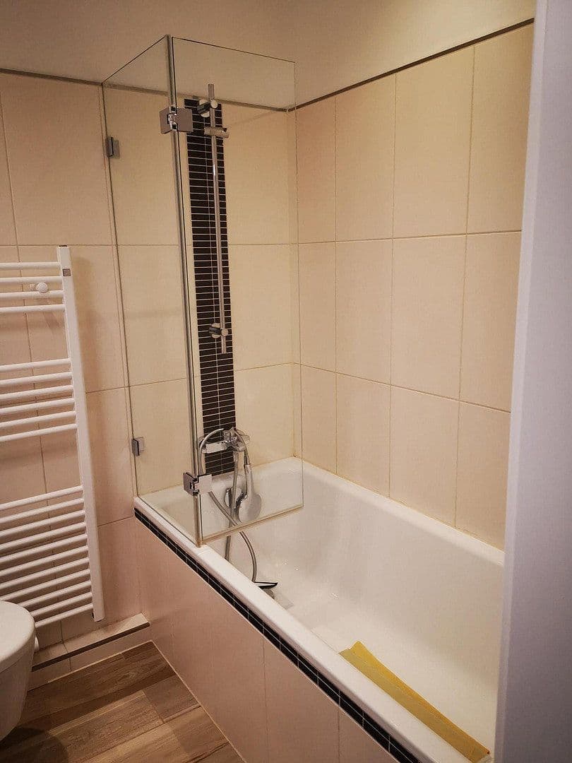 Prenájom bytu 2-izbový 62 m², Kaiserstraße 21, Mönchengladbach, Severné Porýnie - Westfálsko Prenájom bytu 2-izbový 62 m², Kaiserstraße 21, Mönchengladbach, Severné Porýnie - Westfálsko