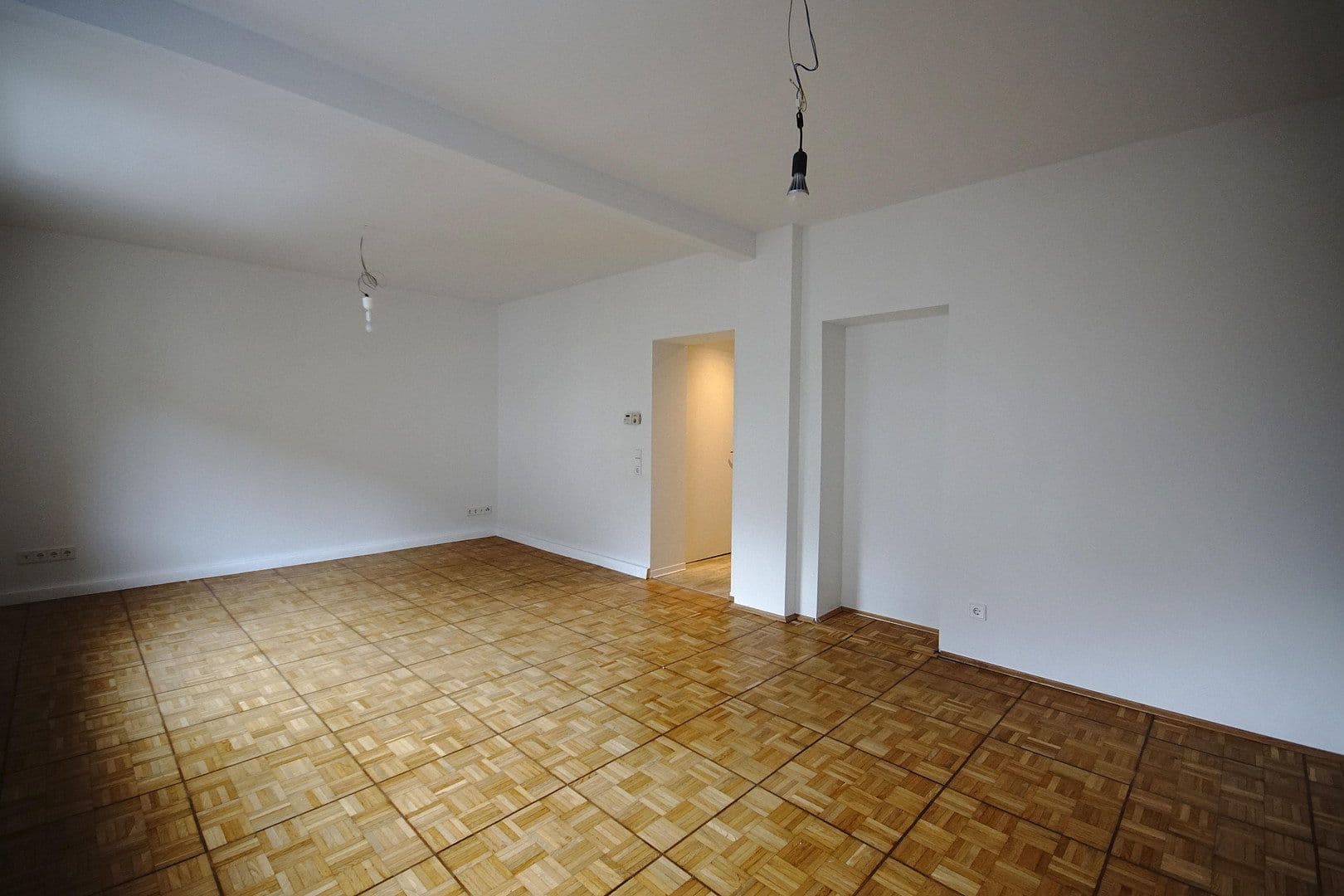 Prenájom bytu 2-izbový 62 m², Kaiserstraße 21, Mönchengladbach, Severné Porýnie - Westfálsko Prenájom bytu 2-izbový 62 m², Kaiserstraße 21, Mönchengladbach, Severné Porýnie - Westfálsko