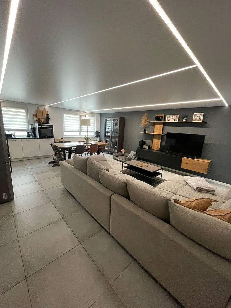 Prenájom bytu 3-izbový 95 m², Bad Rappenau, Bádensko-Wurttembersko Prenájom bytu 3-izbový 95 m², Bad Rappenau, Bádensko-Wurttembersko