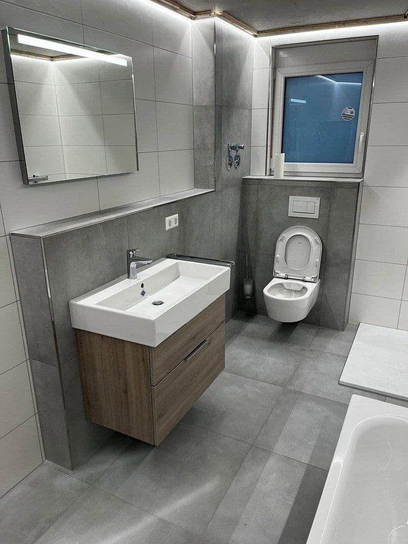 Prenájom bytu 3-izbový 95 m², Bad Rappenau, Bádensko-Wurttembersko Prenájom bytu 3-izbový 95 m², Bad Rappenau, Bádensko-Wurttembersko