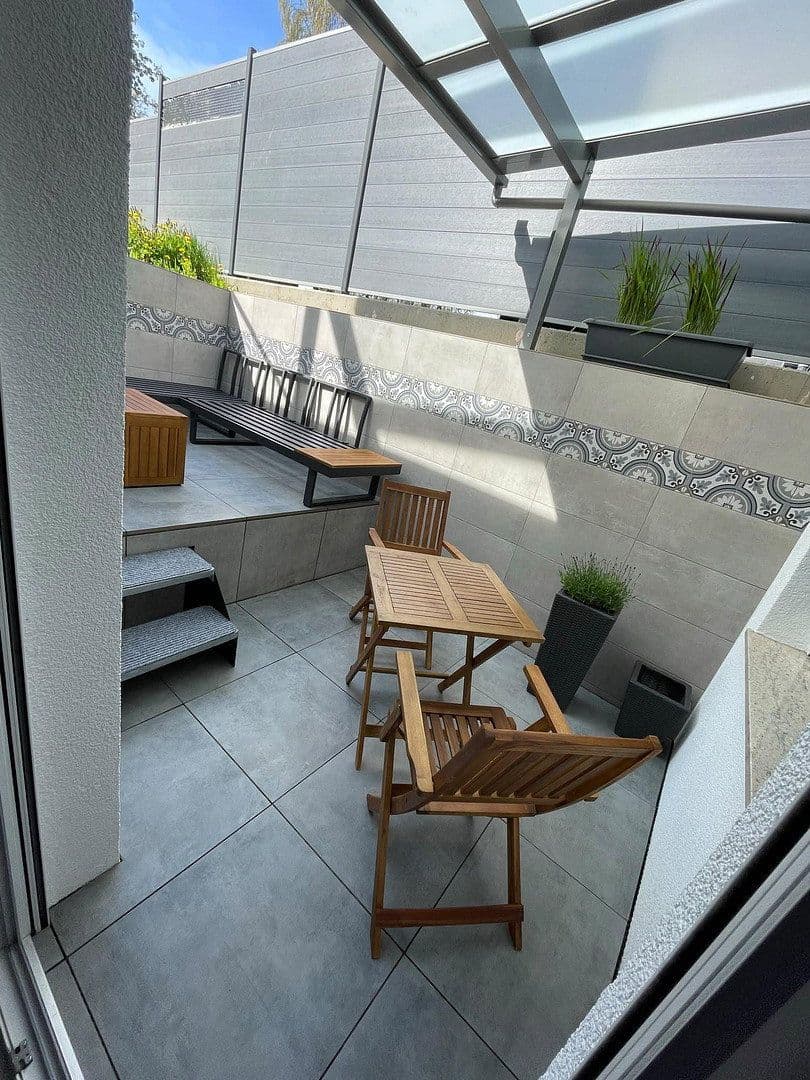 Prenájom bytu 3-izbový 95 m², Bad Rappenau, Bádensko-Wurttembersko Prenájom bytu 3-izbový 95 m², Bad Rappenau, Bádensko-Wurttembersko