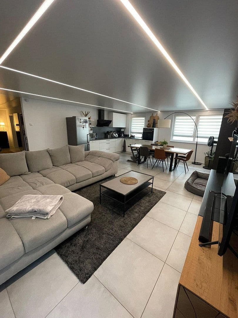 Prenájom bytu 3-izbový 95 m², Bad Rappenau, Bádensko-Wurttembersko Prenájom bytu 3-izbový 95 m², Bad Rappenau, Bádensko-Wurttembersko