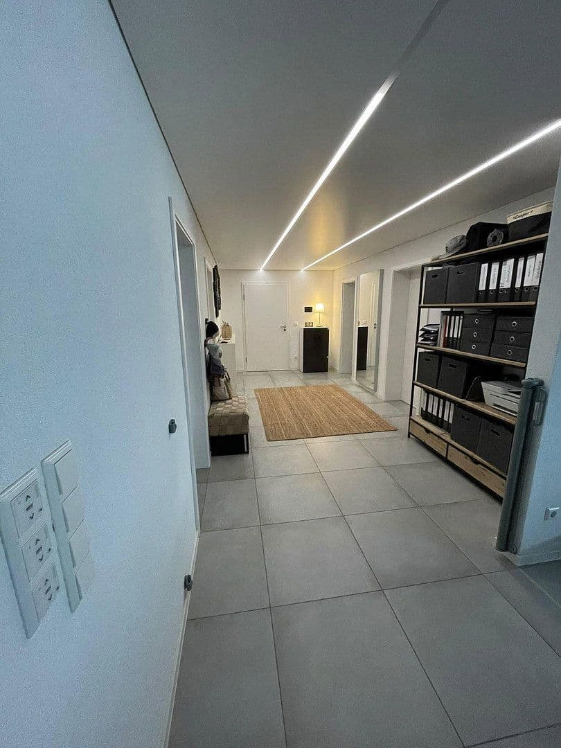 Prenájom bytu 3-izbový 95 m², Bad Rappenau, Bádensko-Wurttembersko Prenájom bytu 3-izbový 95 m², Bad Rappenau, Bádensko-Wurttembersko
