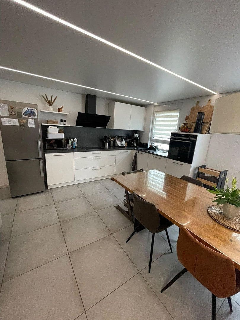 Prenájom bytu 3-izbový 95 m², Bad Rappenau, Bádensko-Wurttembersko Prenájom bytu 3-izbový 95 m², Bad Rappenau, Bádensko-Wurttembersko