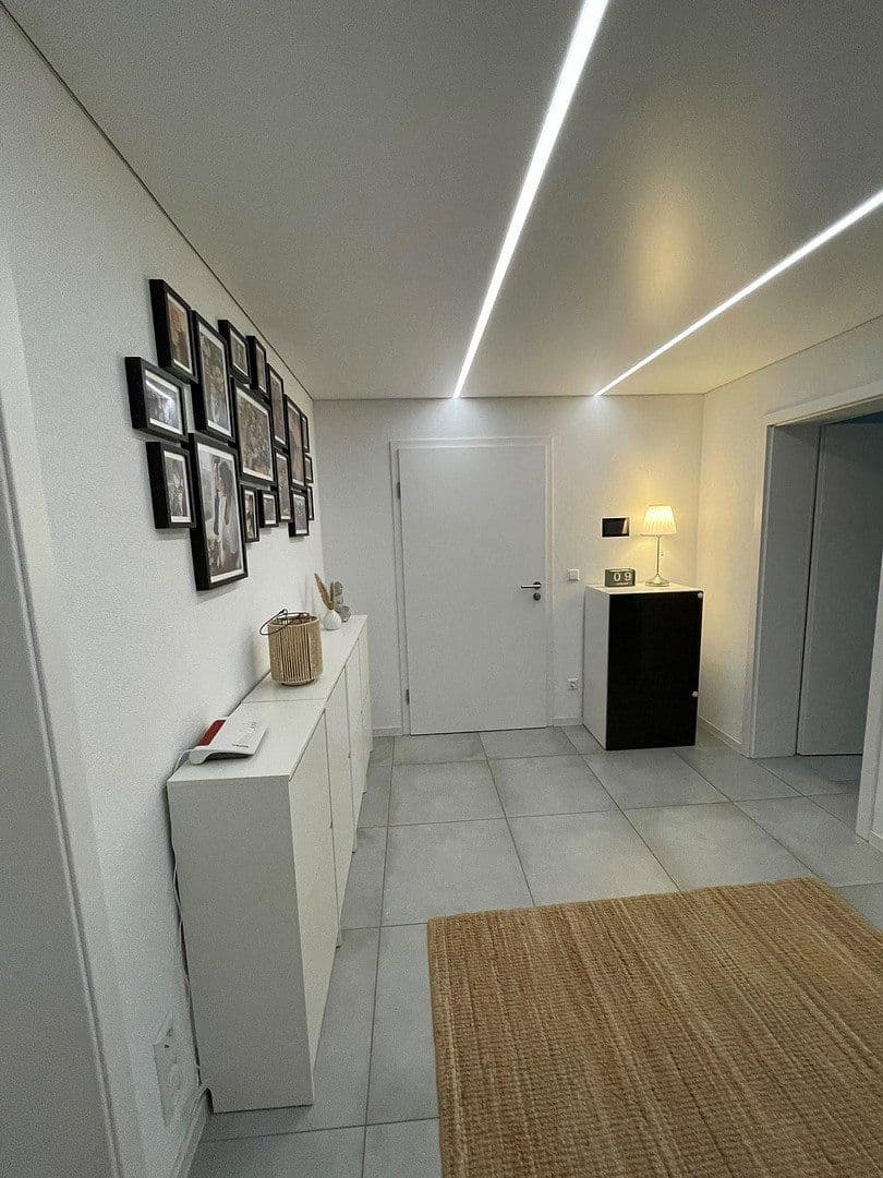 Prenájom bytu 3-izbový 95 m², Bad Rappenau, Bádensko-Wurttembersko Prenájom bytu 3-izbový 95 m², Bad Rappenau, Bádensko-Wurttembersko