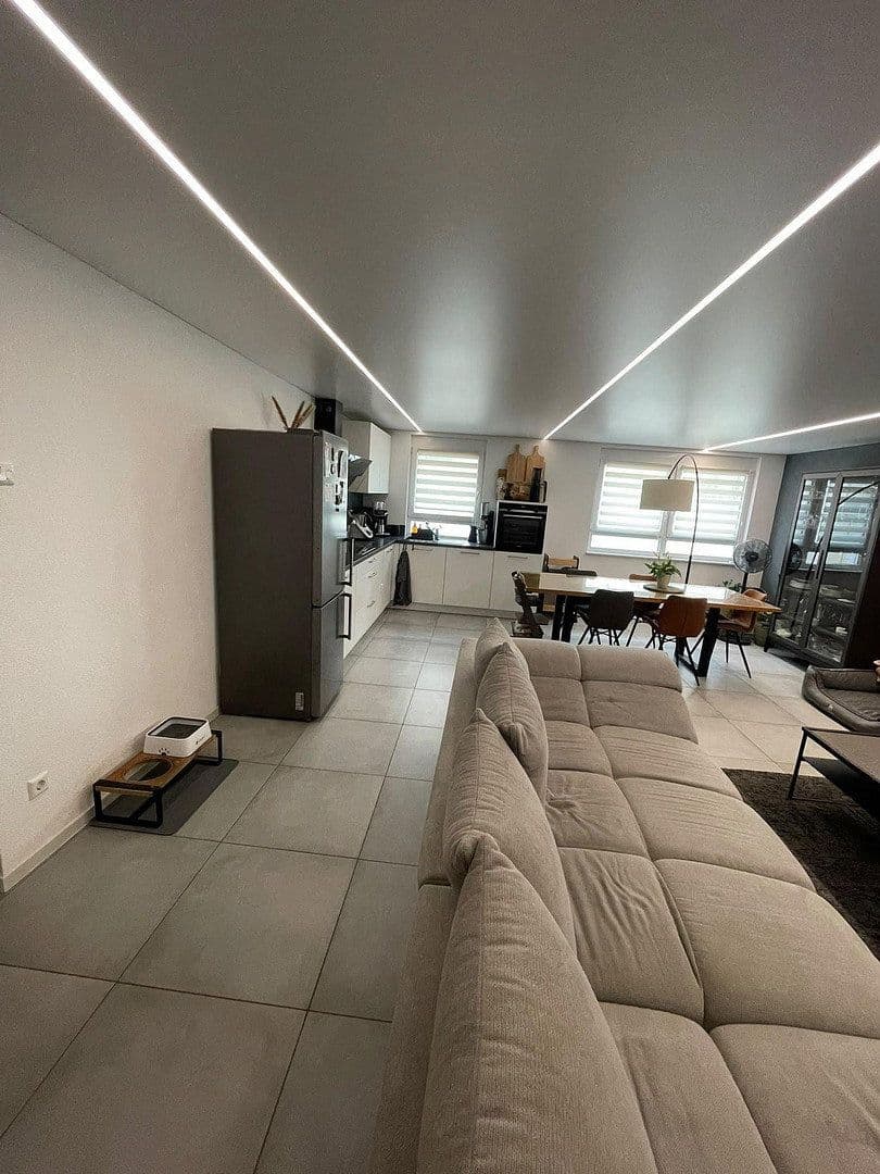 Prenájom bytu 3-izbový 95 m², Bad Rappenau, Bádensko-Wurttembersko Prenájom bytu 3-izbový 95 m², Bad Rappenau, Bádensko-Wurttembersko