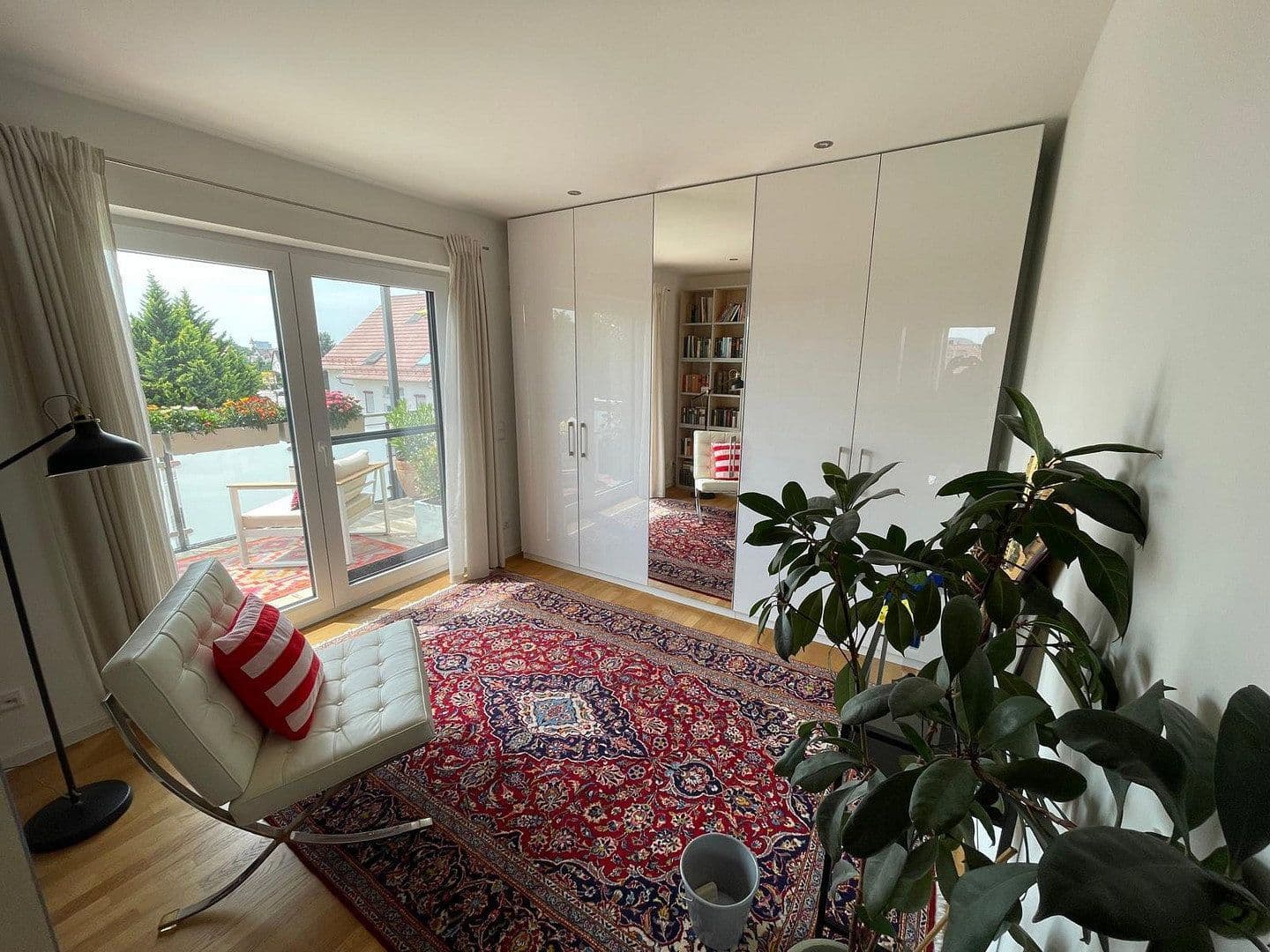 Predaj bytu 4-izbový 125 m², Weinbergstraße 7, Tegernheim, Bavorsko Predaj bytu 4-izbový 125 m², Weinbergstraße 7, Tegernheim, Bavorsko