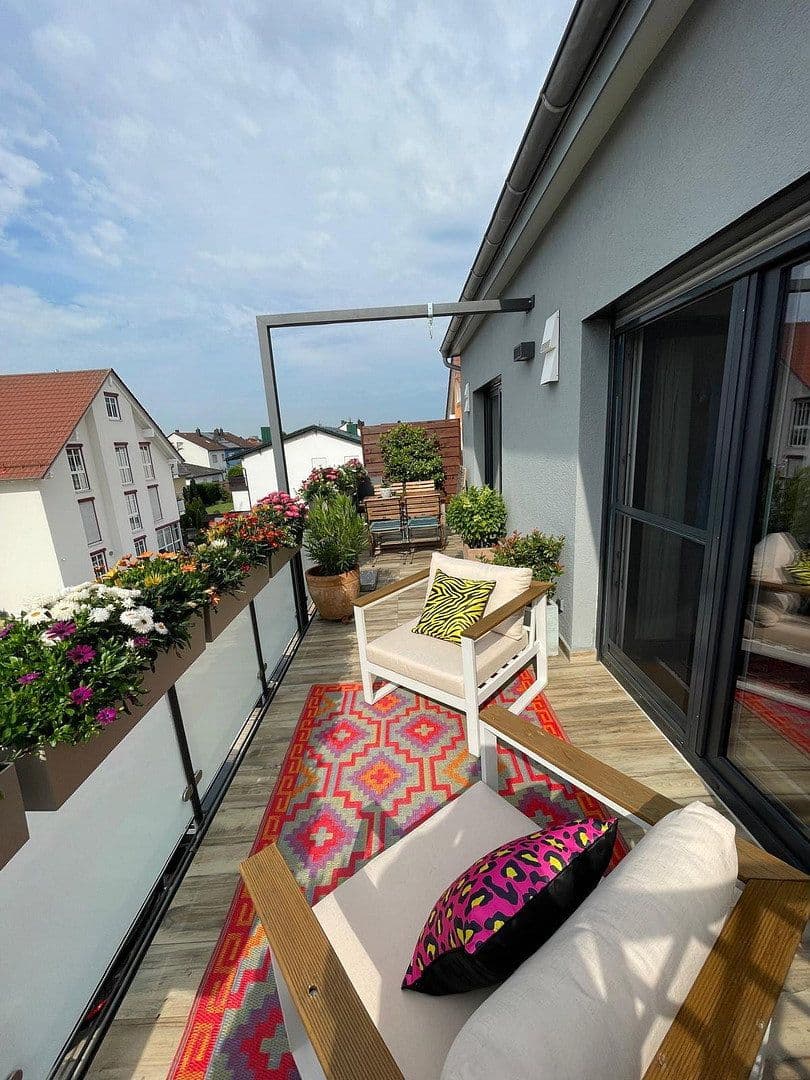 Predaj bytu 4-izbový 125 m², Weinbergstraße 7, Tegernheim, Bavorsko Predaj bytu 4-izbový 125 m², Weinbergstraße 7, Tegernheim, Bavorsko