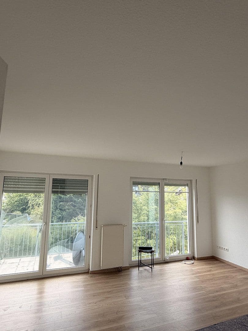 Prenájom bytu 4-izbový 108 m², Am Schlagsbach 11, Dreieich, Hesensko Prenájom bytu 4-izbový 108 m², Am Schlagsbach 11, Dreieich, Hesensko