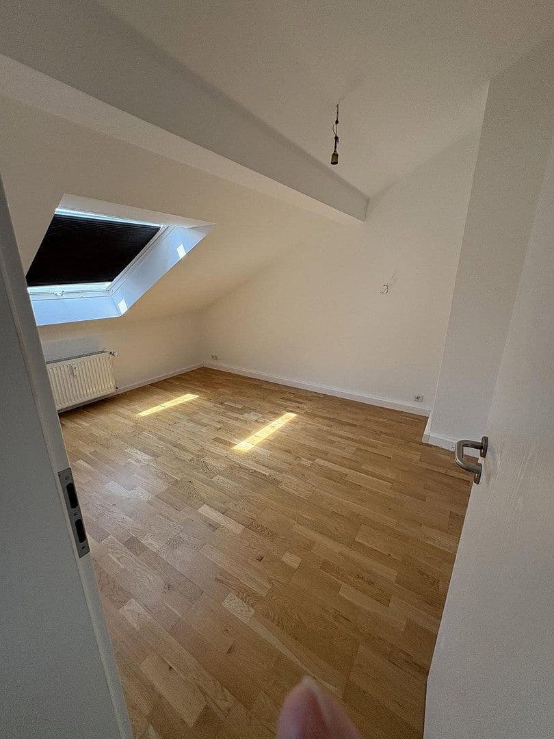 Prenájom bytu 2-izbový 49 m², Frankfurt, Hesensko Prenájom bytu 2-izbový 49 m², Frankfurt, Hesensko