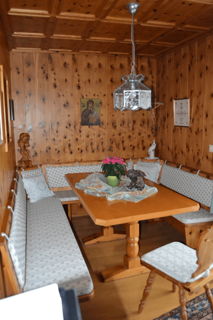 Prenájom domu 235 m², pozemok 450 m², Grafinger Str. 40, Grafing, Bavorsko Prenájom domu 235 m², pozemok 450 m², Grafinger Str. 40, Grafing, Bavorsko