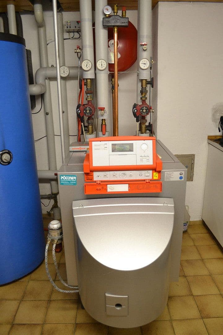 Prenájom domu 235 m², pozemok 450 m², Grafinger Str. 40, Grafing, Bavorsko Prenájom domu 235 m², pozemok 450 m², Grafinger Str. 40, Grafing, Bavorsko