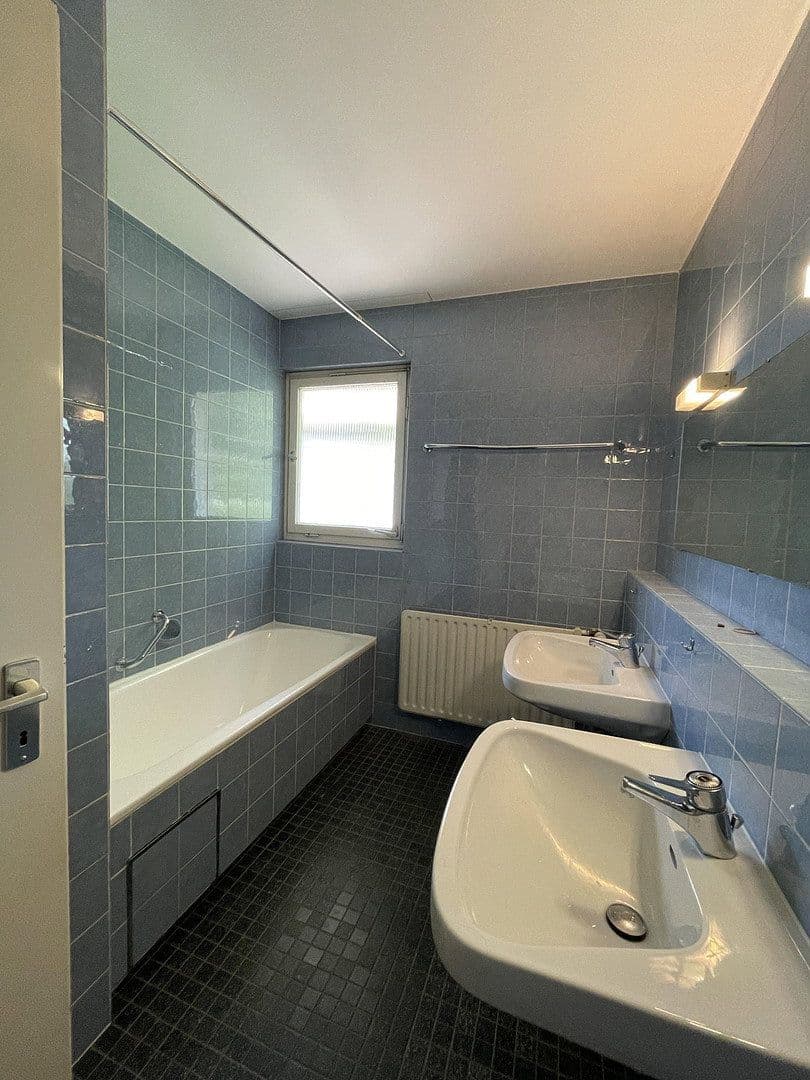 Predaj domu 410 m², pozemok 1.100 m², Korntal-Münchingen, Bádensko-Wurttembersko Predaj domu 410 m², pozemok 1.100 m², Korntal-Münchingen, Bádensko-Wurttembersko