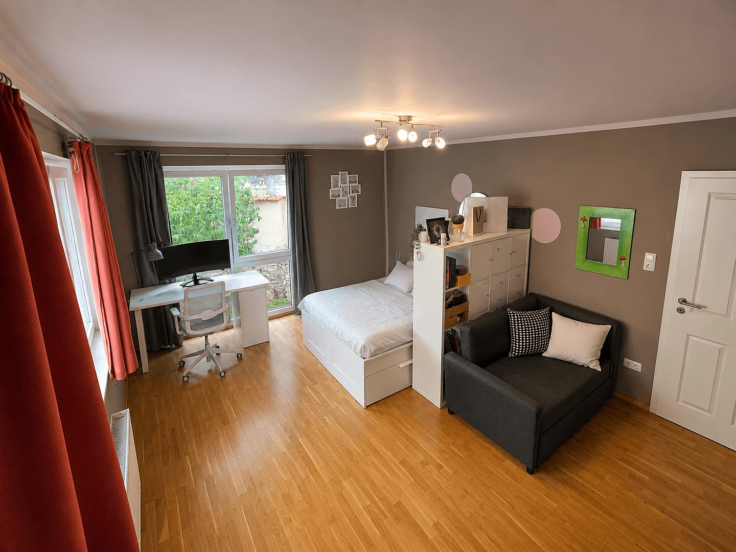 Predaj domu 188 m², pozemok 250 m², Gau-Algesheim, Porýnie-Falcko Predaj domu 188 m², pozemok 250 m², Gau-Algesheim, Porýnie-Falcko