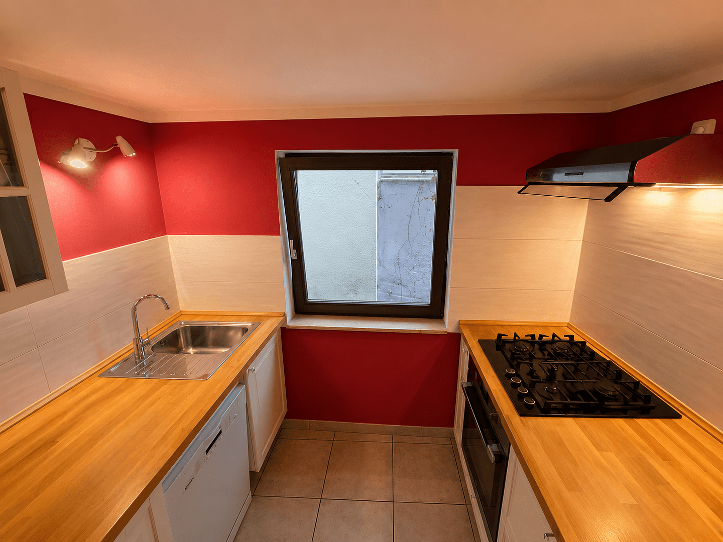 Predaj domu 188 m², pozemok 250 m², Gau-Algesheim, Porýnie-Falcko Predaj domu 188 m², pozemok 250 m², Gau-Algesheim, Porýnie-Falcko