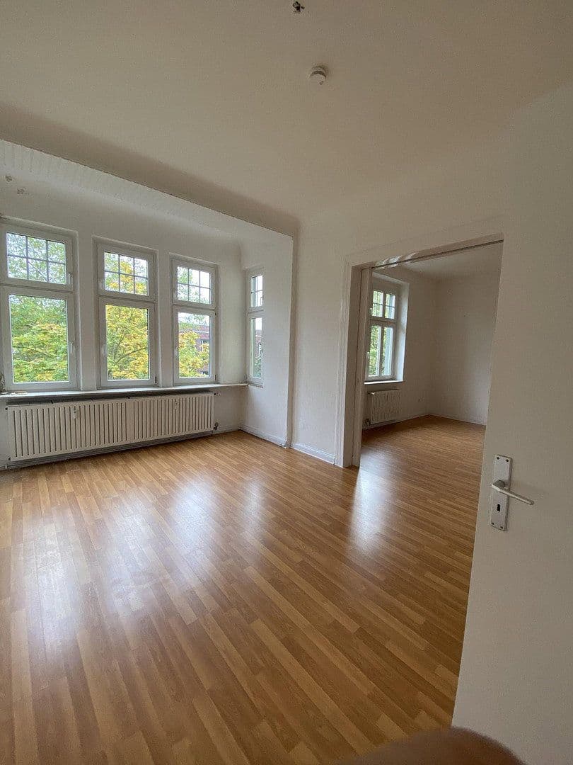 Prenájom bytu 4-izbový 108 m², Steinbrinkstraße 105, Oberhausen, Severné Porýnie - Westfálsko Prenájom bytu 4-izbový 108 m², Steinbrinkstraße 105, Oberhausen, Severné Porýnie - Westfálsko