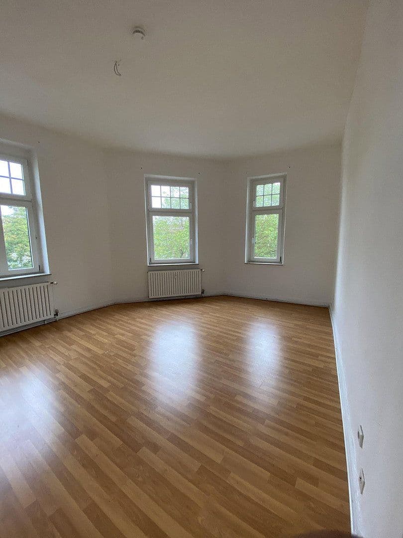 Prenájom bytu 4-izbový 108 m², Steinbrinkstraße 105, Oberhausen, Severné Porýnie - Westfálsko Prenájom bytu 4-izbový 108 m², Steinbrinkstraße 105, Oberhausen, Severné Porýnie - Westfálsko