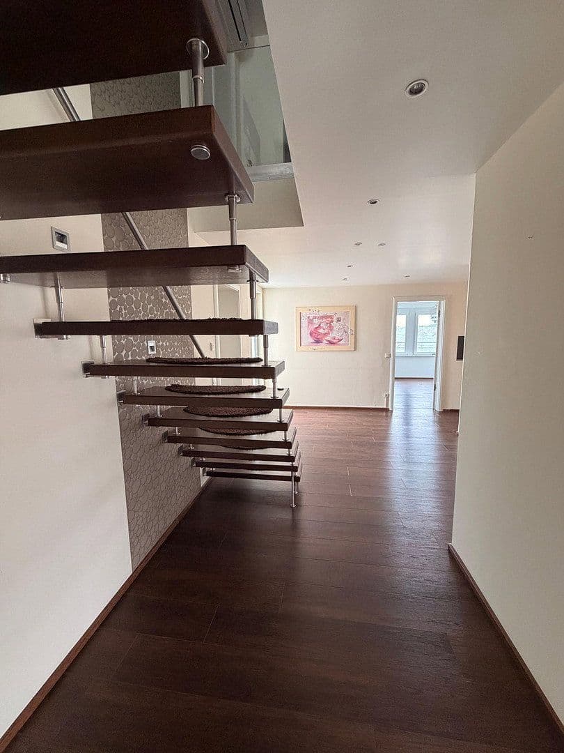 Predaj bytu 4-izbový 196 m², Limburg an der Lahn, Hesensko Predaj bytu 4-izbový 196 m², Limburg an der Lahn, Hesensko