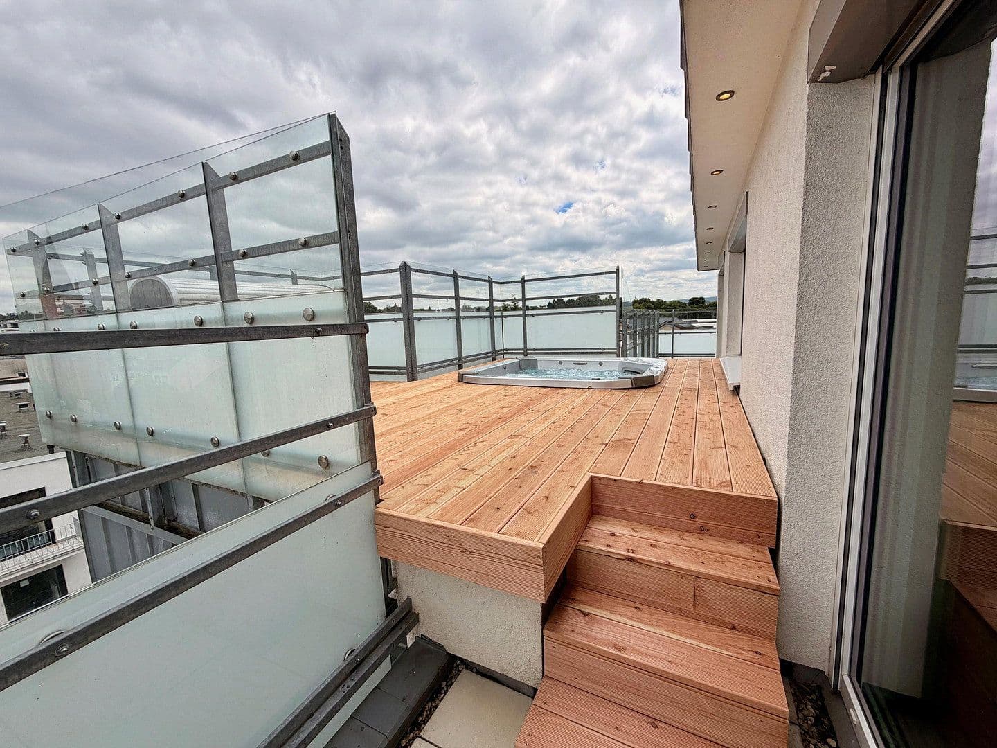 Predaj bytu 4-izbový 196 m², Limburg an der Lahn, Hesensko Predaj bytu 4-izbový 196 m², Limburg an der Lahn, Hesensko