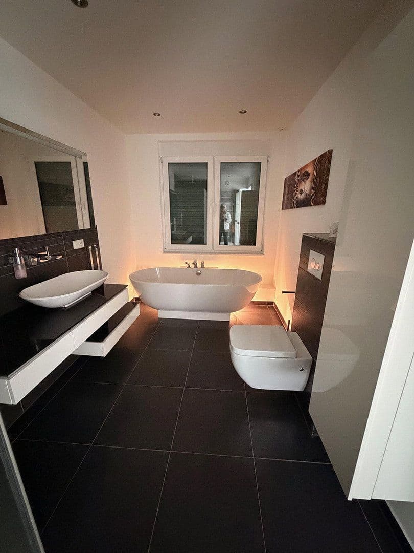 Predaj bytu 4-izbový 196 m², Limburg an der Lahn, Hesensko Predaj bytu 4-izbový 196 m², Limburg an der Lahn, Hesensko