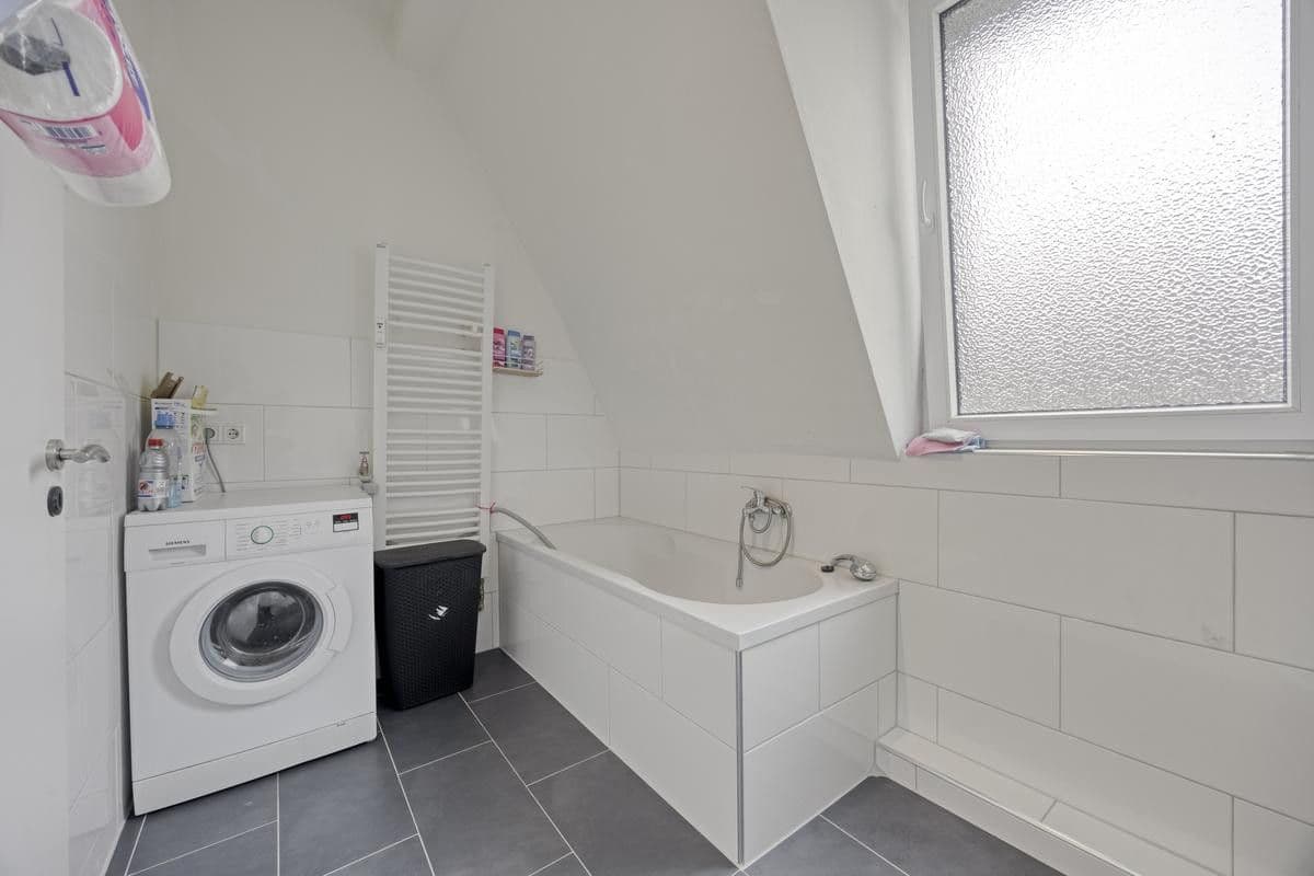 Predaj domu 1.190 m², pozemok 579 m², Gelsenkirchen, Severné Porýnie - Westfálsko Predaj domu 1.190 m², pozemok 579 m², Gelsenkirchen, Severné Porýnie - Westfálsko