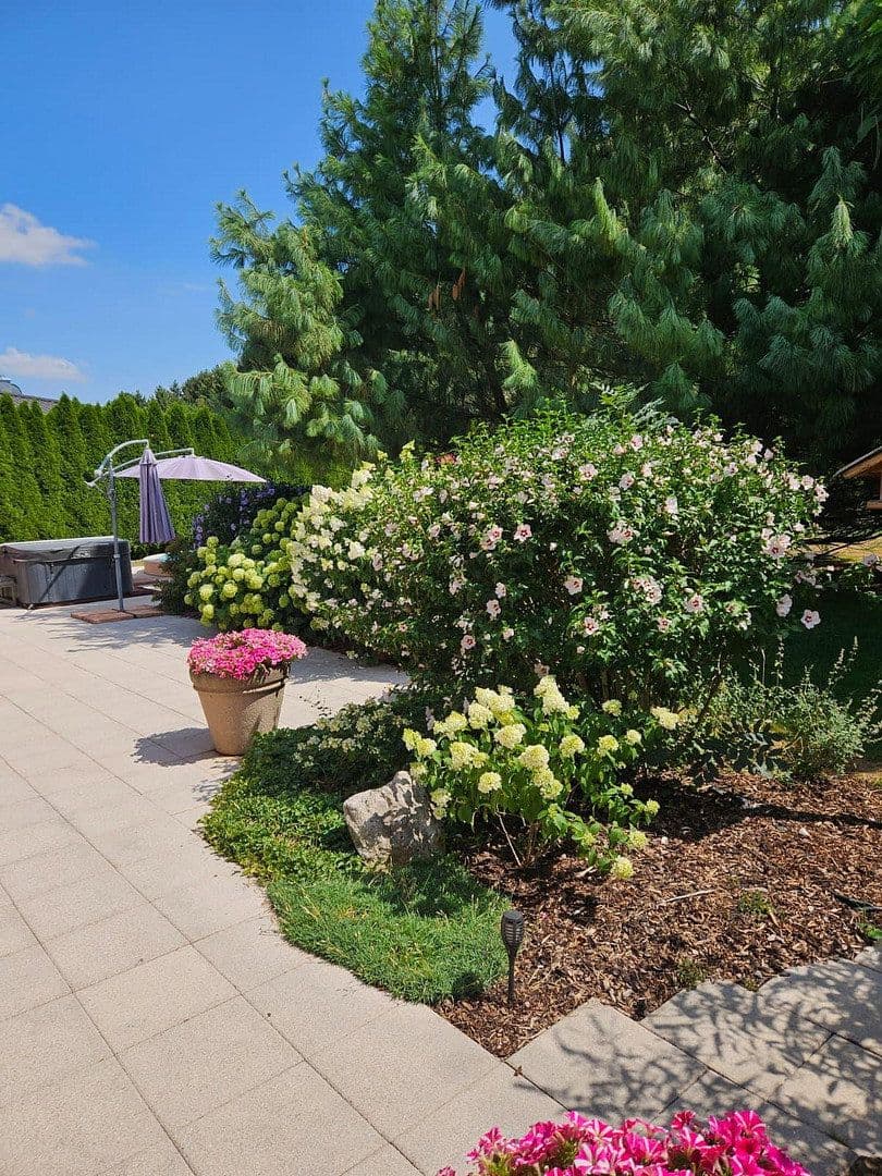 Predaj domu 215 m², pozemok 1.339 m², Kirchberg an der Iller, Bádensko-Wurttembersko Predaj domu 215 m², pozemok 1.339 m², Kirchberg an der Iller, Bádensko-Wurttembersko
