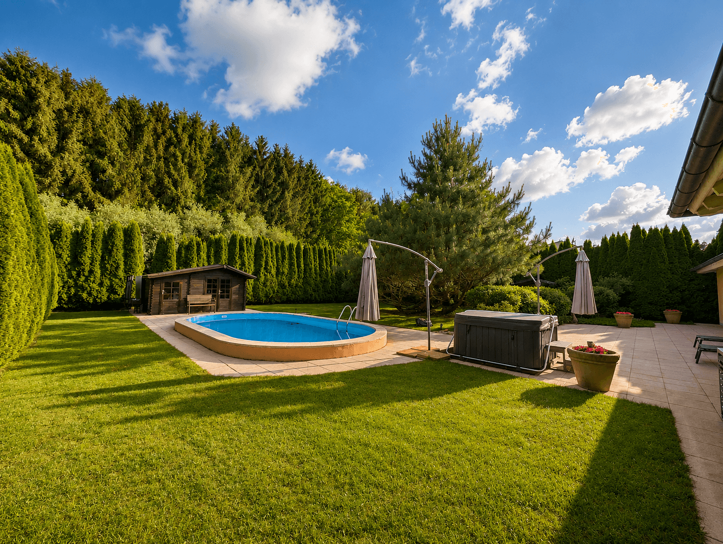 Predaj domu 215 m², pozemok 1.339 m², Kirchberg an der Iller, Bádensko-Wurttembersko Predaj domu 215 m², pozemok 1.339 m², Kirchberg an der Iller, Bádensko-Wurttembersko