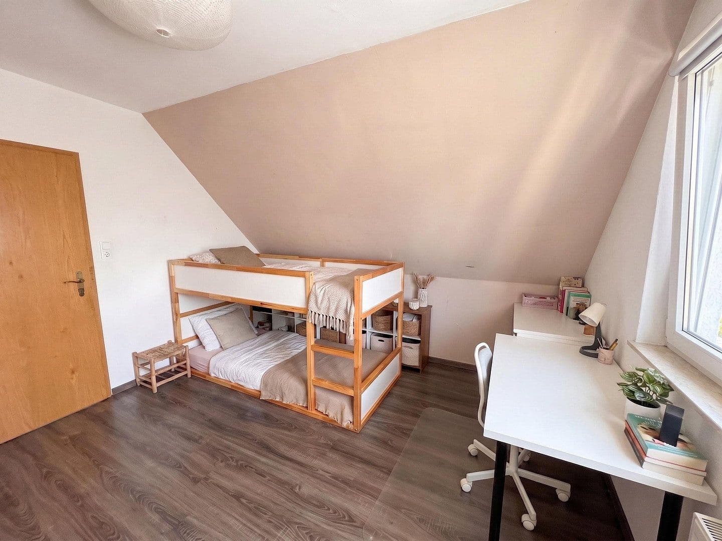 Predaj domu 125 m², pozemok 700 m², Berne, Dolné Sasko Predaj domu 125 m², pozemok 700 m², Berne, Dolné Sasko