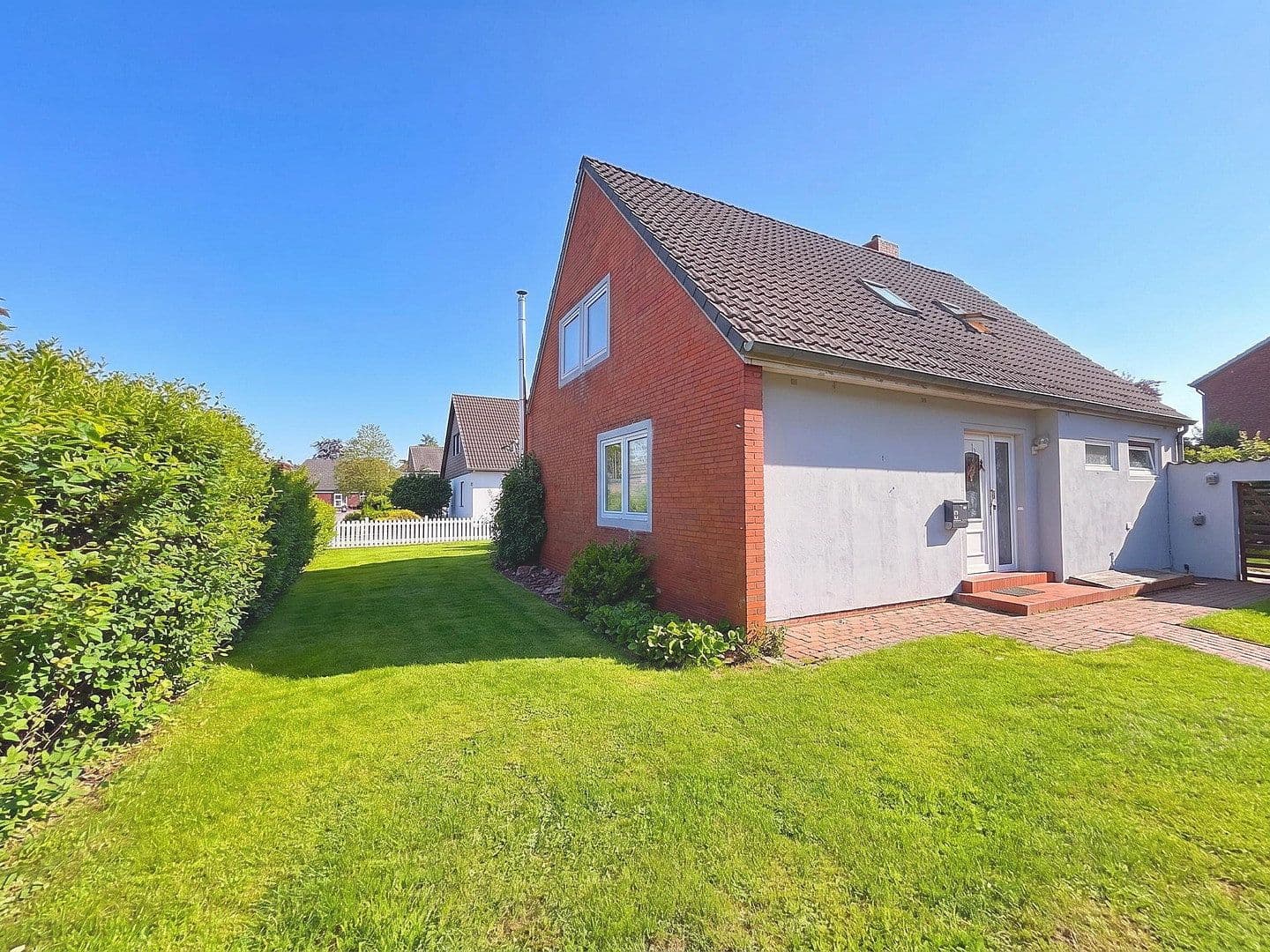 Predaj domu 125 m², pozemok 700 m², Berne, Dolné Sasko Predaj domu 125 m², pozemok 700 m², Berne, Dolné Sasko