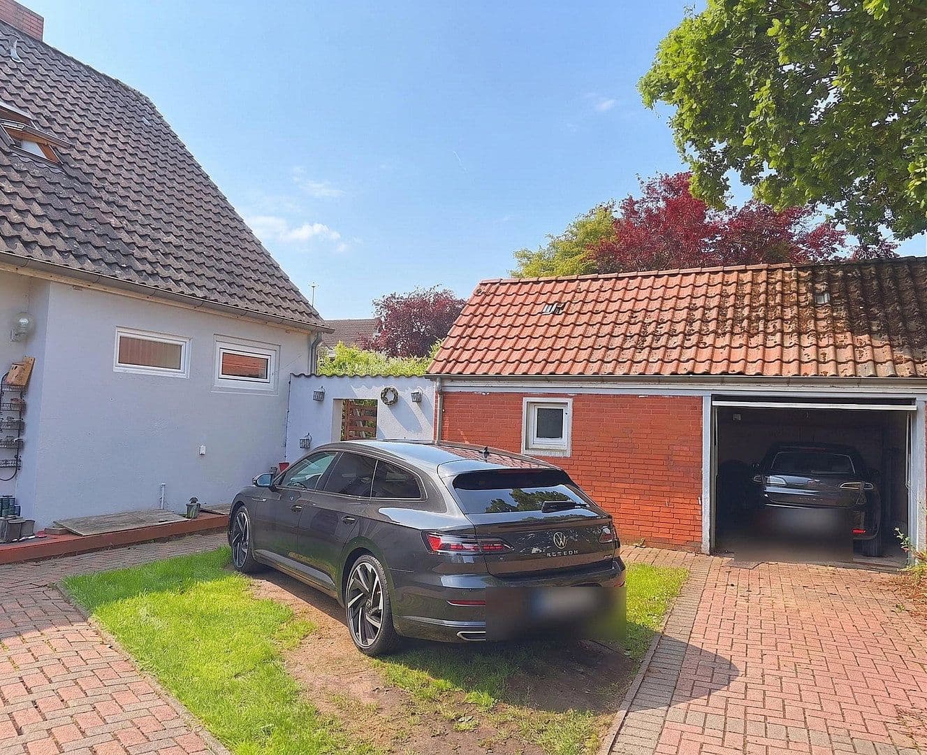 Predaj domu 125 m², pozemok 700 m², Berne, Dolné Sasko Predaj domu 125 m², pozemok 700 m², Berne, Dolné Sasko