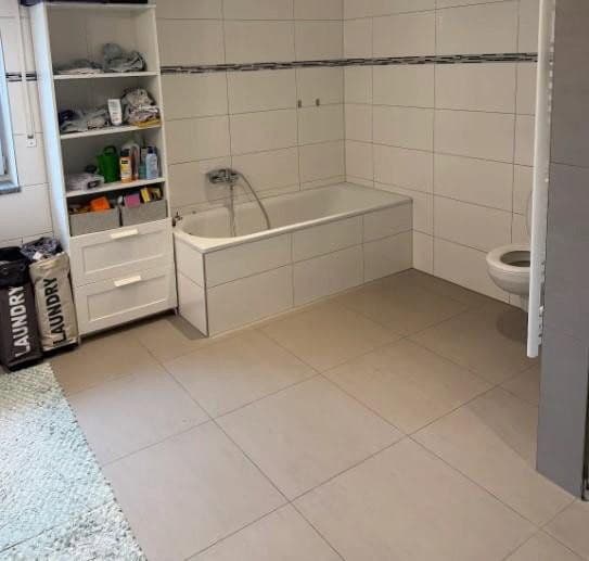 Prenájom bytu 4-izbový 145 m², Wiesham 3d, Grafing, Bavorsko Prenájom bytu 4-izbový 145 m², Wiesham 3d, Grafing, Bavorsko