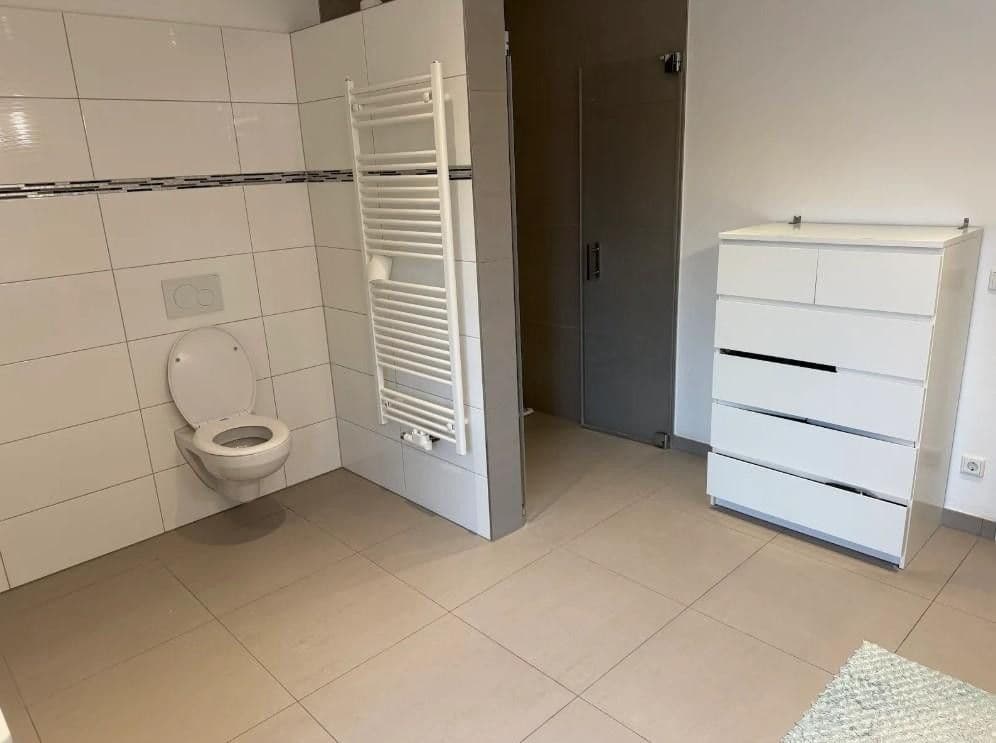 Prenájom bytu 4-izbový 145 m², Wiesham 3d, Grafing, Bavorsko Prenájom bytu 4-izbový 145 m², Wiesham 3d, Grafing, Bavorsko