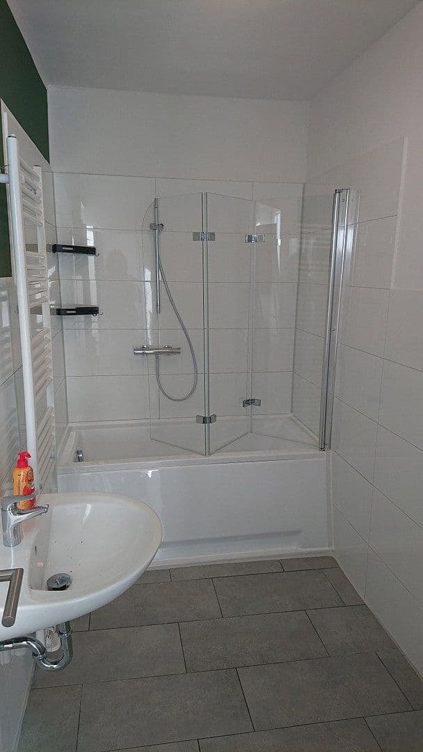 Prenájom bytu 5-izbový 84 m², Lange Straße 35, Nordenham, Dolné Sasko Prenájom bytu 5-izbový 84 m², Lange Straße 35, Nordenham, Dolné Sasko