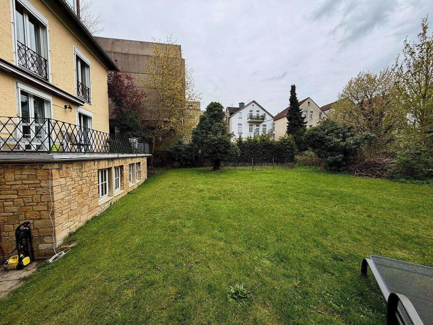 Predaj domu 369 m², pozemok 568 m², Stüvestraße 3, Osnabrück, Dolné Sasko Predaj domu 369 m², pozemok 568 m², Stüvestraße 3, Osnabrück, Dolné Sasko