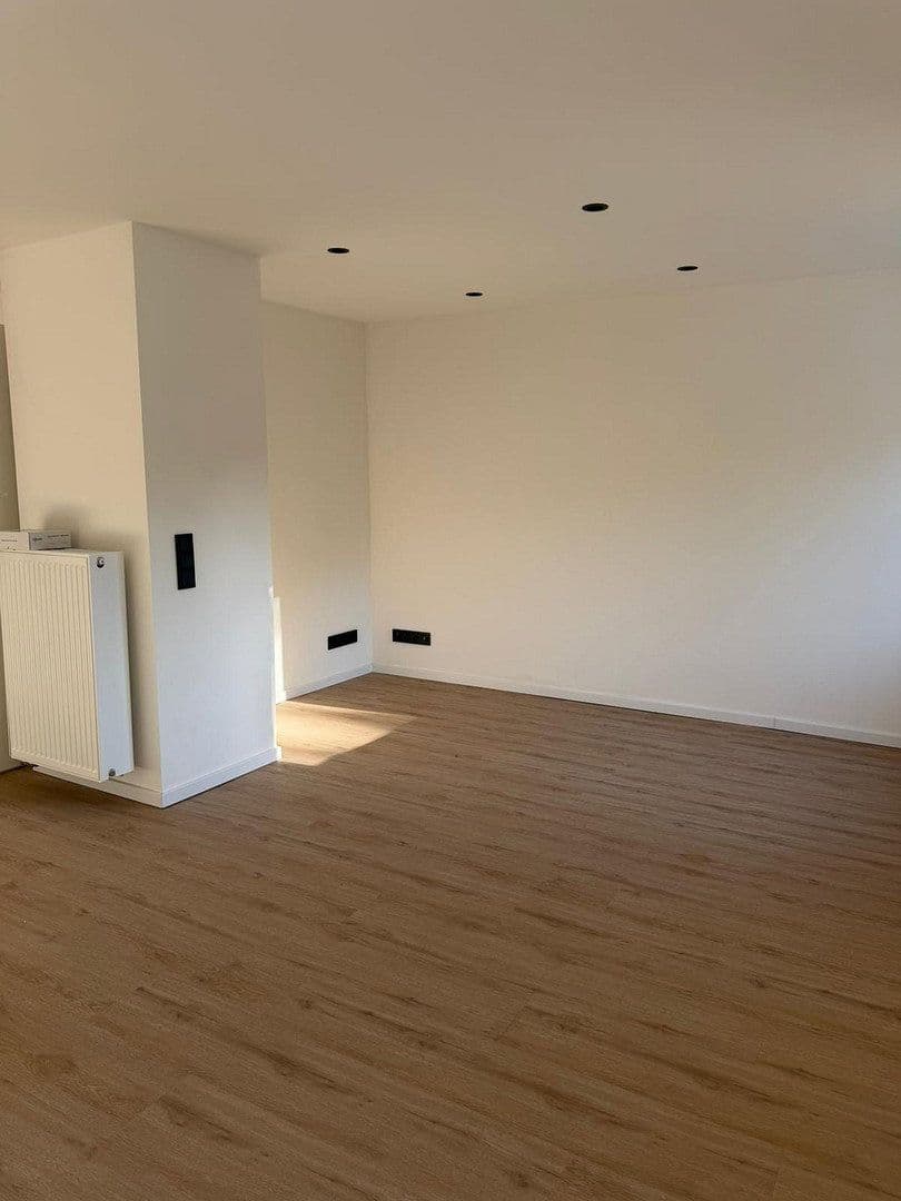 Predaj domu 100 m², pozemok 500 m², Saarbrücken, Sársko Predaj domu 100 m², pozemok 500 m², Saarbrücken, Sársko