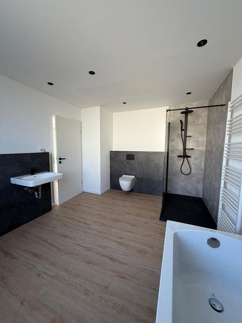 Predaj domu 100 m², pozemok 500 m², Saarbrücken, Sársko Predaj domu 100 m², pozemok 500 m², Saarbrücken, Sársko
