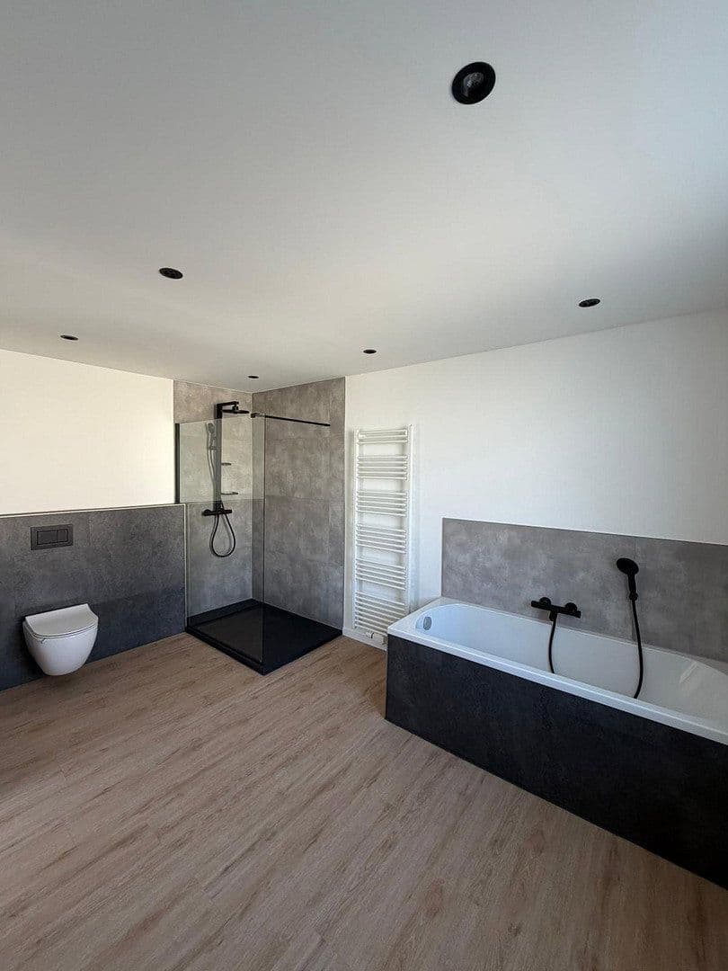 Predaj domu 100 m², pozemok 500 m², Saarbrücken, Sársko Predaj domu 100 m², pozemok 500 m², Saarbrücken, Sársko