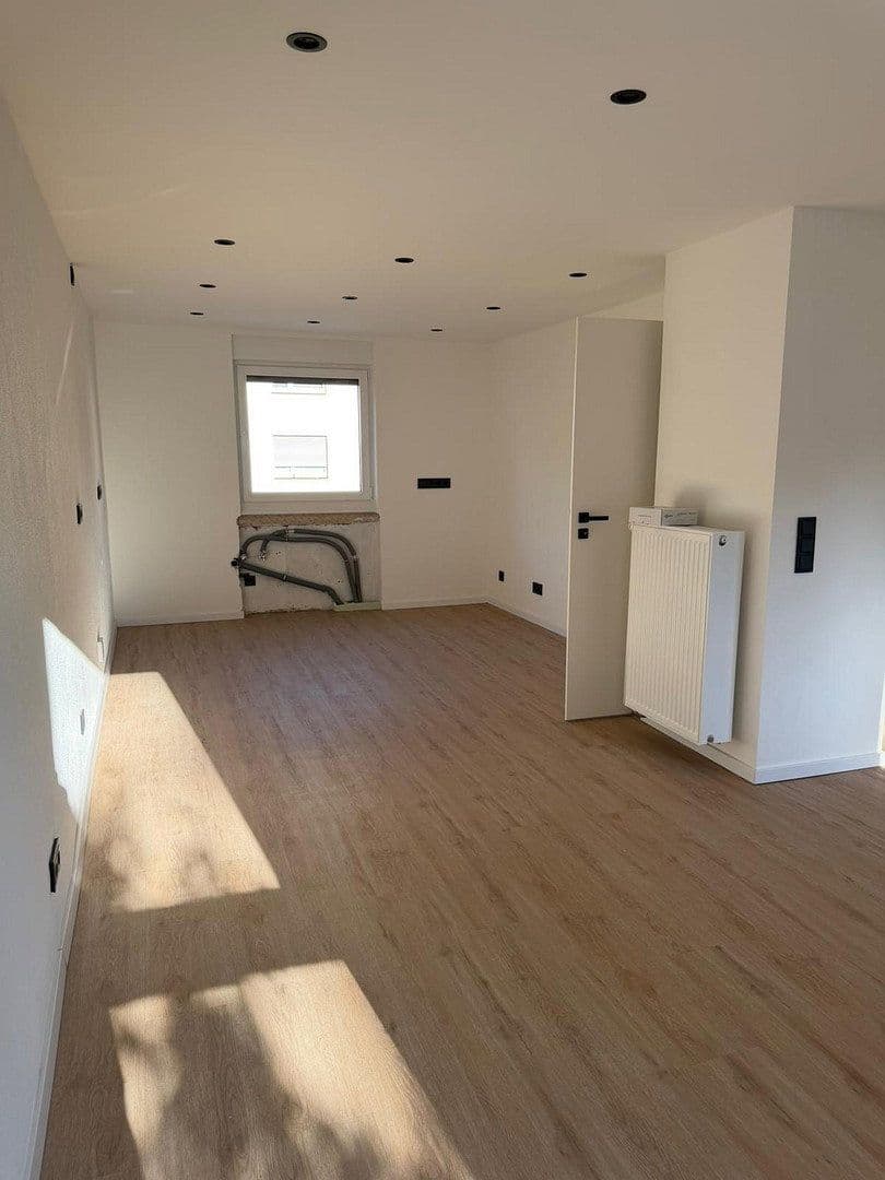 Predaj domu 100 m², pozemok 500 m², Saarbrücken, Sársko Predaj domu 100 m², pozemok 500 m², Saarbrücken, Sársko
