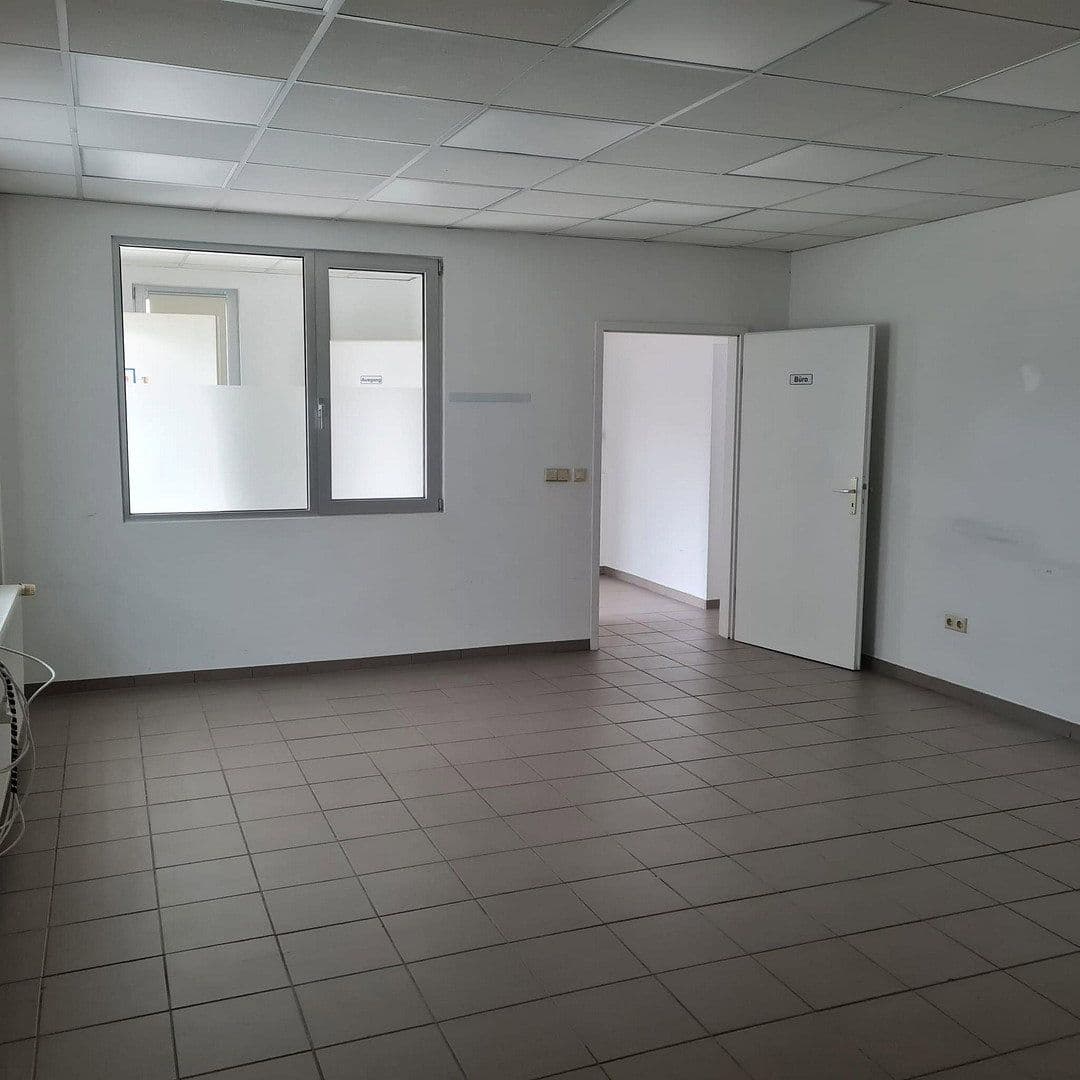Prenájom nebytového priestoru 210 m², Kahl am Main, Bavorsko Prenájom nebytového priestoru 210 m², Kahl am Main, Bavorsko