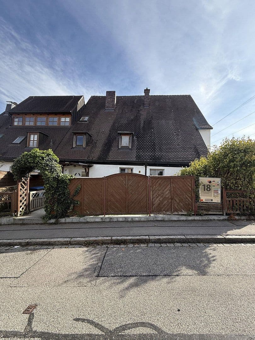 Predaj domu 330 m², pozemok 574 m², Wasserburg am Inn, Bavorsko Predaj domu 330 m², pozemok 574 m², Wasserburg am Inn, Bavorsko
