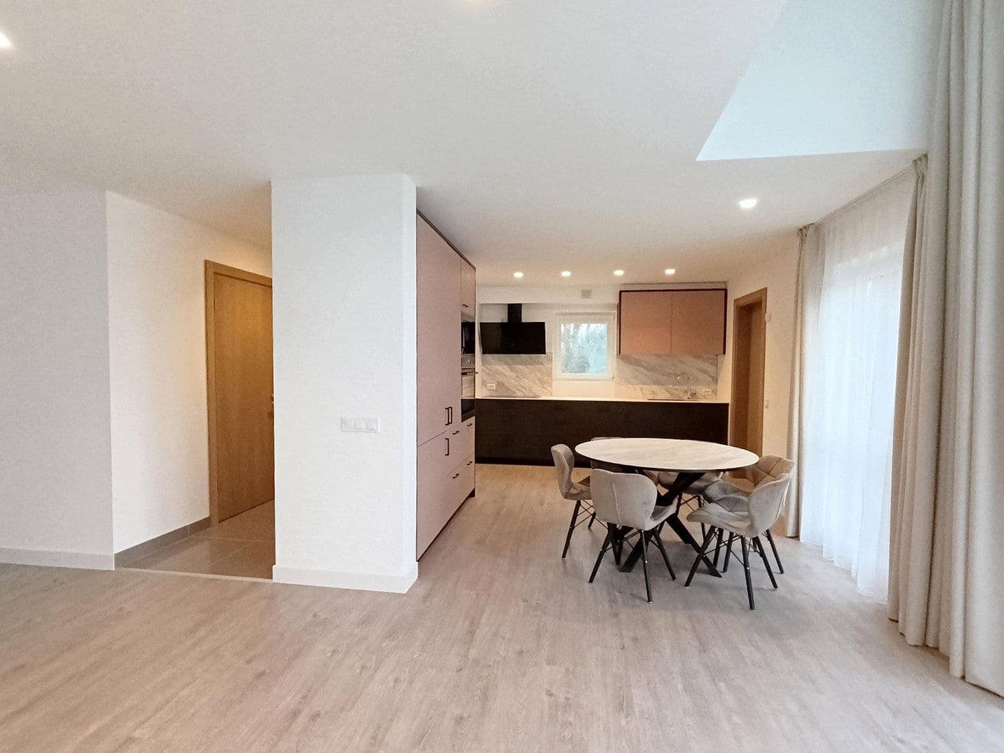 Predaj domu 150 m², pozemok 420 m², Steinbergskamp 3B, Basdahl, Dolné Sasko Predaj domu 150 m², pozemok 420 m², Steinbergskamp 3B, Basdahl, Dolné Sasko
